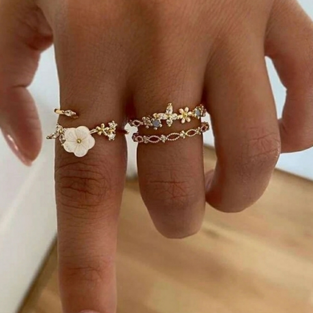 💥SALE💥Gold Flower Ring Set